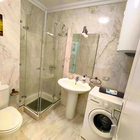 Beautiful 2bed With Fantastic Ocean Views *